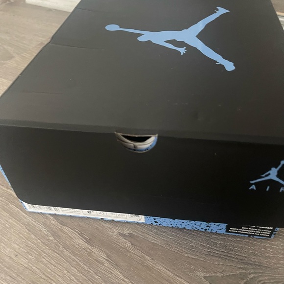 Jordan 5s - Picture 2 of 5